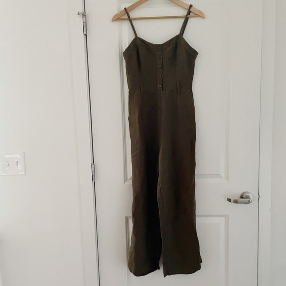 Rails Harper Button Front Cropped Linen Jumpsuit Olive Green - Picture 6 of 11